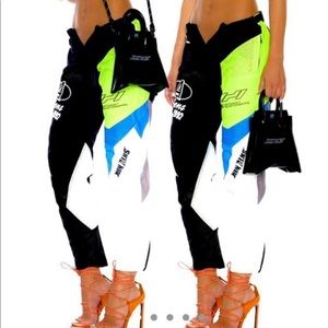 COPY - Hmn Alns motorcycle pants great condition too small for me 😞